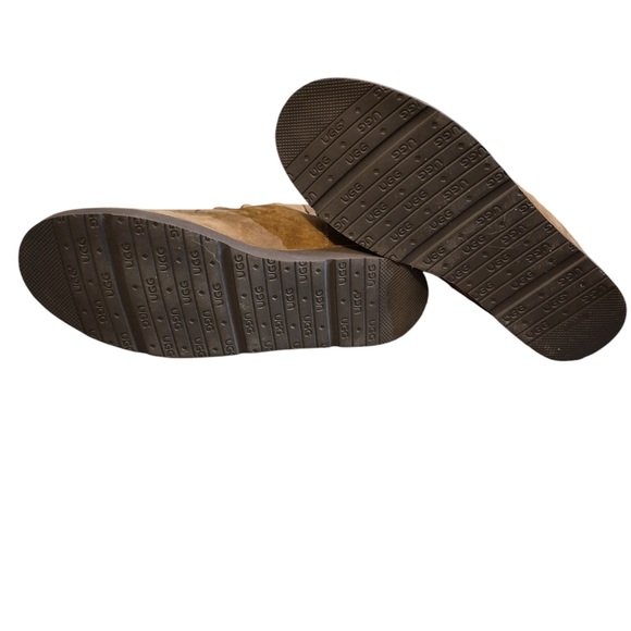 Women’s Tan UGG boots size 10 - Picture 8 of 9